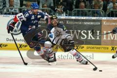 DEL - Eishockey - Finale 2015 - Spiel 5 - Adler Mannheim - ERC Ingolstadt - links Steve Wagner (MAN 14) und rechts John Laliberte (ERC 15)