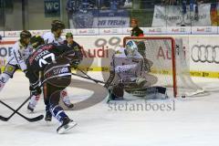 DEL - ERC Ingolstadt - Straubing Tigers - Petr Taticek scheitert am Pfosten - Foto: Adalbert Michalik