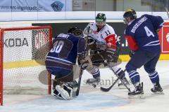 CHL - ERC Ingolstadt - EV Zug - Aaron Brocklehurst (#4 ERC Ingolstadt) - Eisenhut Marco #30 Torwart ERC Ingolstadt - Earl Robbie #11 EC Zug - Foto: Jürgen Meyer