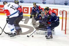 ERC Ingolstadt - Vitkovice Ostrava - Timo Pielmeier (#51 ERC Ingolstadt) - Michel Periard (#6 ERC Ingolstadt) - Nemec Eric #6 Vitkovice Ostrava -