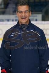 DEL - ERC Ingolstadt - Saison 2014/2015 - Portrait Foto Saturn Arena - Co-Trainer Emanuel Viveiros