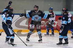 Frauen Eishockey - Bundesliga - ERC Ingolstadt - SC Garmisch-Partenkirchen - Tor durch Tracy McCann mitte Jubel