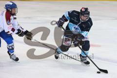 Frauen Eishockey - Bundesliga - ERC Ingolstadt - SC Garmisch-Partenkirchen - rechts Tatjana Voigt