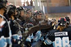 Frauen Eishockey - Bundesliga - ERC Ingolstadt - SC Garmisch-Partenkirchen - Torjubel an der Spielerbank