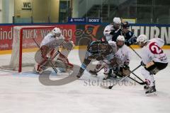 Eishockey Bundesliga - ERC Ingolstadt Damen - ECDC Memmingen - Lanzl Lydia #8 ERC Ingolstadt - Gleisner Daria #20 Memmingen - Richter Justine Torwart Memmingen - Seitz Julia #27 Memmingen - Foto: Jürgen Meyer