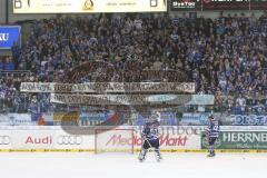 DEL - ERC Ingolstadt - Thomas Sabo Ice Tigers - Fans mit Spruchband - Foto: Jürgen Meyer