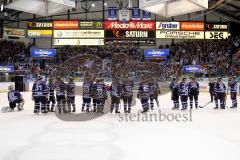 DEL - ERC Ingolstadt - Thomas Sabo Ice Tigers - Spieler bedanken sich bei den Fans - Foto: Jürgen Meyer