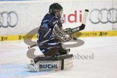 DEL - Eishockey - ERC Ingolstadt - Hamburg Freezers - Torwart Marco Eisenhut (ERC 31) Puck