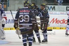 DEL - Eishockey - ERC Ingolstadt - Adler Mannheim - rechts Patrick Hager (ERC 52) erzielt den Ausgleich zum 2:2 Tor Jubel
