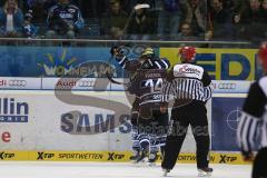 DEL - ERC Ingolstadt - EHC RedBull München - Ryan MacMurchy (27) trifft zum 1:1 Ausgleich Jubel Tor, Dustin Friesen (14)