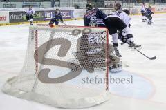 DEL - ERC Ingolstadt - Thomas Sabo Ice Tigers - Timo Pielmeier (#51 ERC Ingolstadt) - Michel Periard (#6 ERC Ingolstadt) - Alexander Oblinger #14 Nürnberg - Foto: Jürgen Meyer