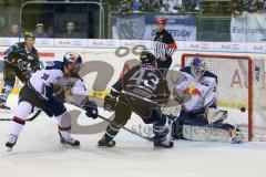 DEL - Eishockey - ERC Ingolstadt - EHC München - Derek Hahn (43) Tor Jubel links #Yannic Seidenberg (Nr.36,EHC Red Bull München), Niklas Treutle (Nr.31,Torwart ) keine Chance