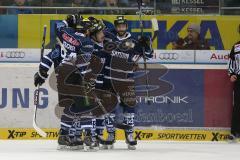 DEL - Eishockey - ERC Ingolstadt - Hamburg Freezers - Tor Jubel um Jared Ross (ERC 42)