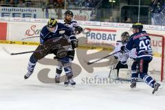 DEL - ERC Ingolstadt - Thomas Sabo Ice Tigers - Martin Davidek (#12 ERC Ingolstadt) - Jared Ross (#42 ERC Ingolstadt) - Andreas Jenike Torwart Nürnberg - Foto: Jürgen Meyer