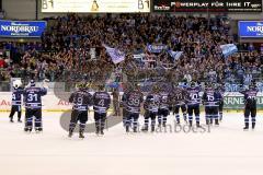 DEL - ERC Ingolstadt - Thomas Sabo Ice Tigers - Spieler bedanken sich bei den Fans - Foto: Jürgen Meyer