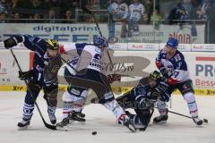 DEL - Eishockey - ERC Ingolstadt - Adler Mannheim - Kampf um den Puck links Jeffrey Szwez (ERC 10) und rechts Christoph Gawlik (ERC 19)
