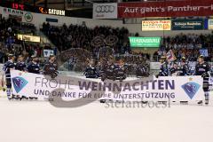ERC Ingolstadt - Straubing Tigers - Die Mannschaft wünscht den Fans Frohe Weihnachten - Foto: Jürgen Meyer