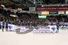 ERC Ingolstadt - Straubing Tigers - Die Mannschaft wünscht den Fans Frohe Weihnachten - Foto: Jürgen Meyer