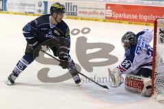 DEL - ERC Ingolstadt - Iserlohn Roosters - Penalty John Laliberte (15) gegen Goalie Mathias Lange