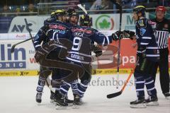 DEL - ERC Ingolstadt - EHC RedBull München - Ryan MacMurchy (27) zieht ab zum Tor, Puck ist drin, Florian Hardy (Nr.51,Torwart EHC Red Bull München) Jubel