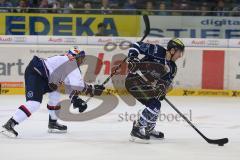 DEL - ERC Ingolstadt - EHC RedBull München - Brandon Buck (9) stürmt zum Tor