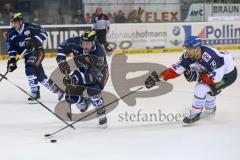 DEL - Eishockey - ERC Ingolstadt - Adler Mannheim - Jean-Francois Boucher (ERC 84) auf dem Weg zum Tor