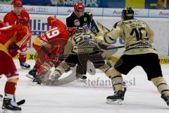 DEL - ERC Ingolstadt - Düsseldorfer EG  - Patrick Hager (#52 ERC Ingolstadt) - Collins Robert #19 rot Düsseldorf beim Bully - Foto: Jürgen Meyer