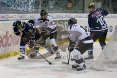 DEL - ERC Ingolstadt - Thomas Sabo Ice Tigers - Jared Ross (#42 ERC Ingolstadt) - Jeffrey Szwez (#10 ERC Ingolstadt) - Marco Nowak #8 weiss Nürbnberg - Foto: Jürgen Meyer