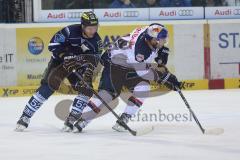 DEL - Eishockey - ERC Ingolstadt - EHC München - links Patrick Hager (52) rechts David Meckler (44 München)