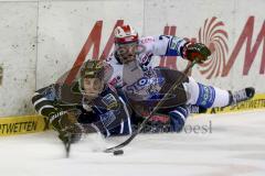 DEL - ERC Ingolstadt - Schwenninger Wild Wings - Brandon Buck (#9 ERC Ingolstadt) - Sascha Goc #7 Schwenningen - Foto: Jürgen Meyer