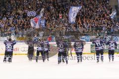 DEL - ERC Ingolstadt - Kölner Haie - ERC Spieler beim Fanjubel -  Foto: Jürgen Meyer