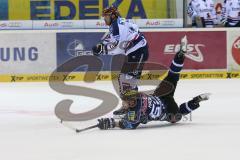 DEL - ERC Ingolstadt - Iserlohn Roosters - 5:2 - Tor im Flug, Patrick Hager (52) zieht ab und erzielt das 5:2 Jubel am Boden