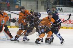 DEL - ERC Ingolstadt - Grizzly Adams Wolfsburg - Gerangel vor dem Tor, von links Goalie Sebastian Vogl, Nicholas Schaus, Thomas Greilinger (39), Tim Hambly und John Laliberte (15)