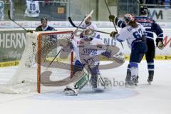DEL - ERC Ingolstadt - Schwenninger Wild Wings - John Laliberte (#15 ERC Ingolstadt) mit dem 2:0 Führungstreffer - Dimitri Pätzold Torwart Schwenningen - Foto: Jürgen Meyer
