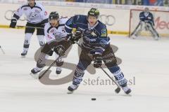 DEL - ERC Ingolstadt - Thomas Sabo Ice Tigers - Christoph Gawlik (#19 ERC Ingolstadt) - Patrick Reimer #17 Nürnberg - Foto: Jürgen Meyer