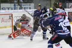 DEL - ERC Ingolstadt - Kölner Haie KEC - Goalie Danny aus der Birken, Puck kommt geflogen, Jean-Francois Boucher (84) und Christoph Gawlik (19)