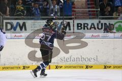 DEL - ERC Ingolstadt - EHC RedBull München - Ryan MacMurchy (27) trifft zum 1:1 Ausgleich Jubel Tor, Florian Hardy (Nr.51,Torwart EHC Red Bull München) keine Chance