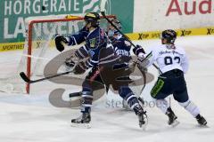 ERC Ingolstadt - Straubing Tigers - Alexandre Picard (#45 ERC Ingolstadt) schlägt den Puck mit der Hand weg - Timo Pielmeier (#51 ERC Ingolstadt) - Foto: Jürgen Meyer