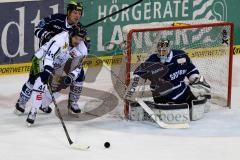 ERC Ingolstadt - Straubing Tigers - Timo Pielmeier (#51 ERC Ingolstadt) - Patrick Köppchen (#55 ERC Ingolstadt) - Jared Gomes #44 weiss Straubing - Foto: Jürgen Meyer