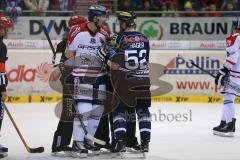 DEL - ERC Ingolstadt - Eisbären Berlin - Streit am Eis mit rechts Patrick Hager (52)