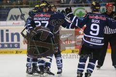 DEL - ERC Ingolstadt - EHC RedBull München - Ryan MacMurchy (27) zieht ab zum Tor, Puck ist drin, Florian Hardy (Nr.51,Torwart EHC Red Bull München) Jubel