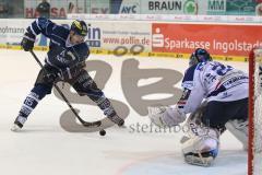 DEL - ERC Ingolstadt - Iserlohn Roosters - Penalty John Laliberte (15) gegen Goalie Mathias Lange