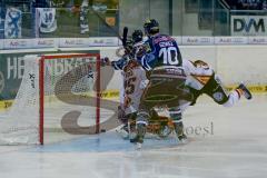 DEL - ERC Ingolstadt - Grizzly Adams Wolfsburg - Jeffrey Szwez (#10 ERC Ingolstadt) mit dem Treffer zum 1:0 - Foto: Jürgen Meyer