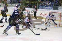 DEL - Eishockey - ERC Ingolstadt - EHC München - Brandon Buck (9) stürmt zum Tor