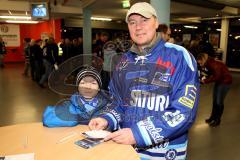 ERC Ingolstadt - Straubing Tigers - Fans beim Wunschzettel schreiben - Foto: Jürgen Meyer