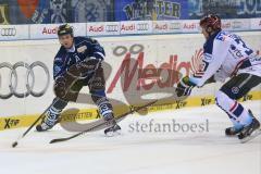 DEL - ERC Ingolstadt - Iserlohn Roosters - Derek Hahn (43) am Puck