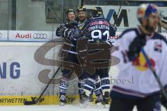 DEL - ERC Ingolstadt - EHC RedBull München - Tor Jubel mit Patrick Hager (52), Jeffrey Szwez (10) und Eddy Rinke-Leitans (91)