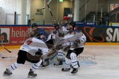 U19 - ERC Ingolstadt - EHC Freiburg - Felsoci Jakub blau ERC Ingolstadt - Trenholm Marco #7 weiß Freiburg - Foto: Jürgen Meyer