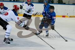 U19 - ERC Ingolstadt - EHC Freiburg - Voronow Thomas blau ERC Ingolstadt - Denzer Philipp #18 weiß Freiburg - Foto: Jürgen Meyer