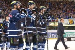 DEL - Eishockey - Finale 2015 - Spiel 6 - ERC Ingolstadt - Adler Mannheim - 1:3 - Mannheim Deutscher Meister 2015 - Frust bei den Panthern Thomas Greilinger (ERC 39) Benedikt Schopper (ERC 11) Brandon Buck (ERC 9)